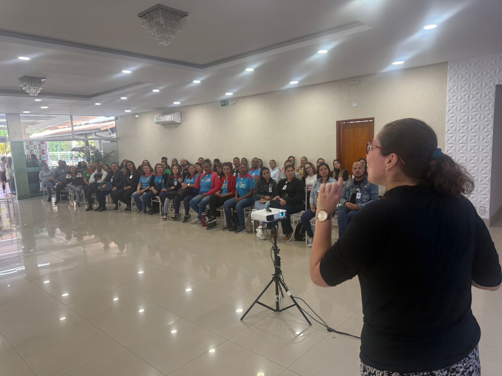 Saúde acessível: Maricá treina agentes em Libras e fortalece o atendimento humanizado